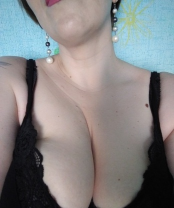 Аня