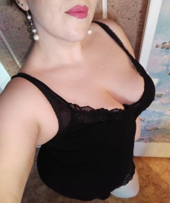 Аня